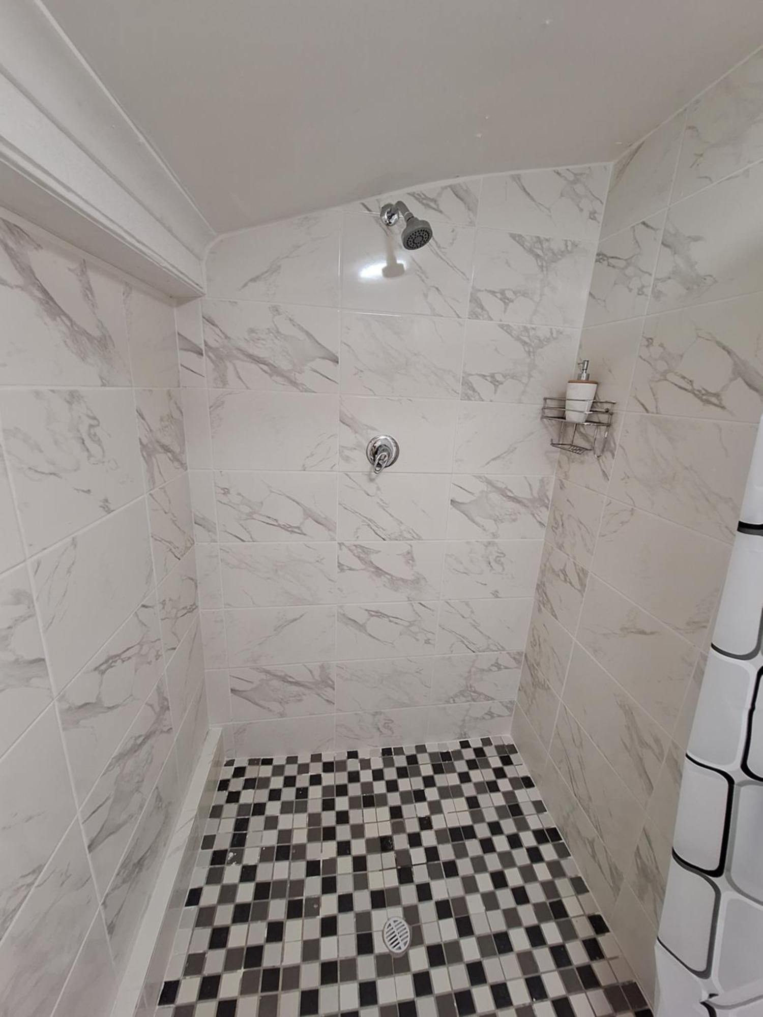 Little Miracle Apartment วุสเตอร์ ภายนอก รูปภาพ